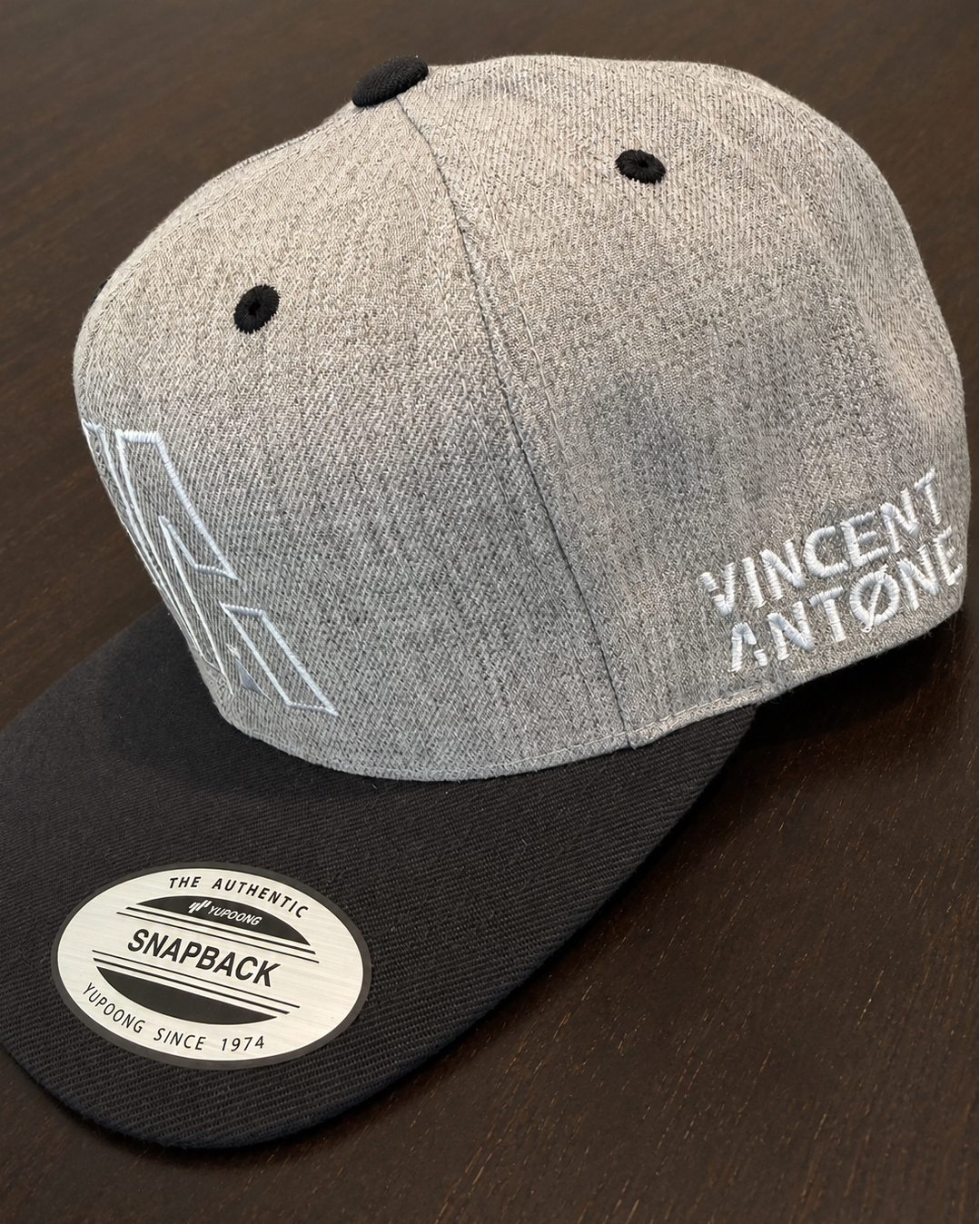 VA Snapback 2026 - Charcoal/Black